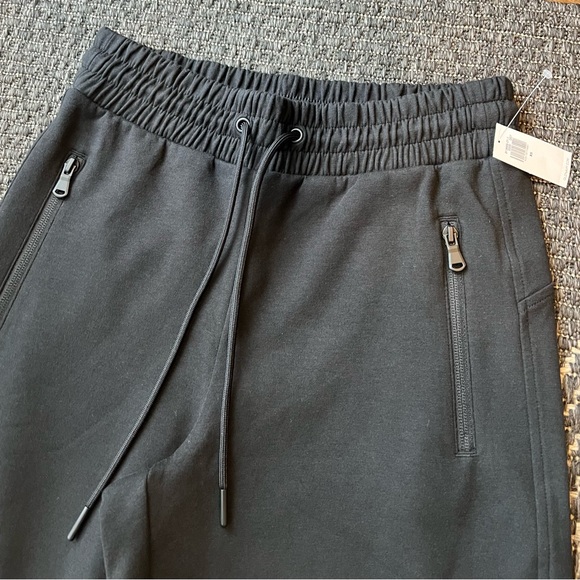 NWT Old Navy women’s Dynamic Fleece high rise waisted joggers Black XS - Picture 5 of 16
